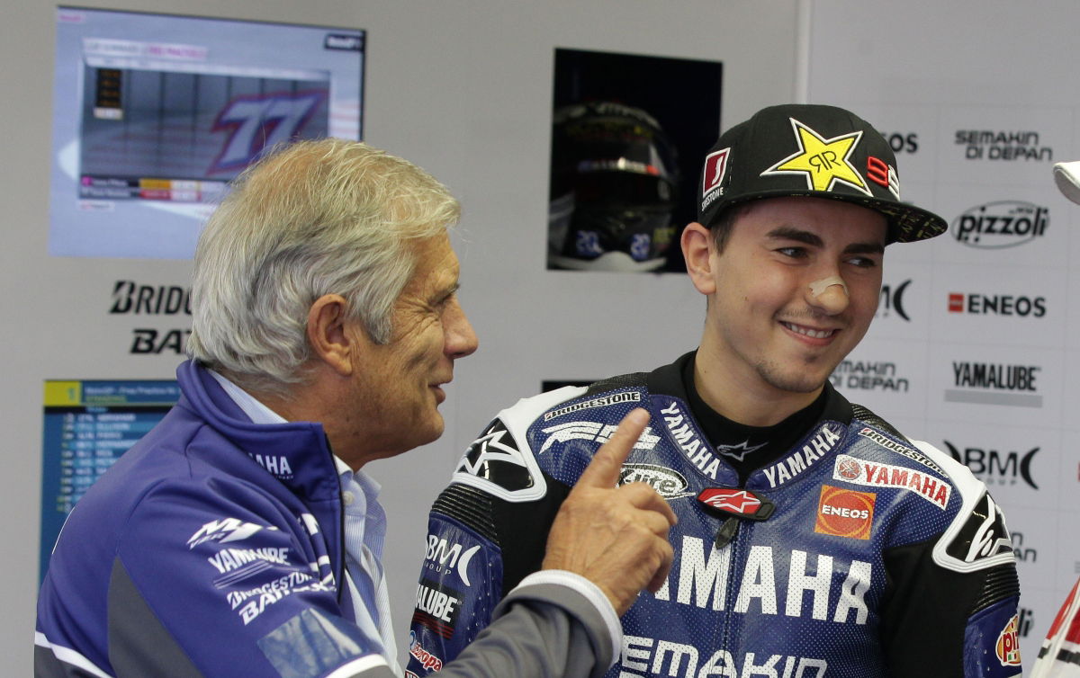 “Kami tidak akan mengubah tim 360 derajat hanya untuk Rossi” - SRT Razali